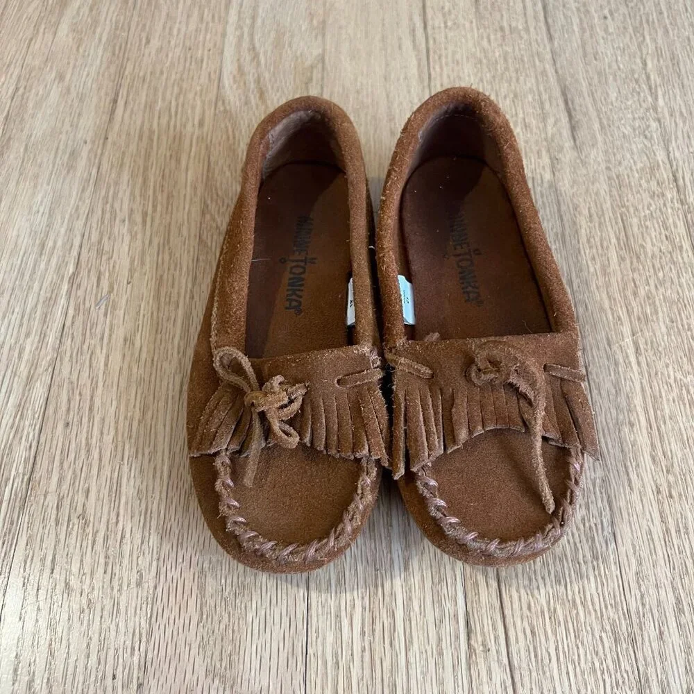 Minnetonka Brown Suede Moccasins Flats Girl's Size 12